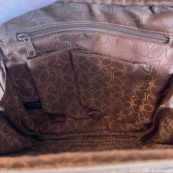 Fossil Tan Leather Crossbody Bag - Picture 6 of 16